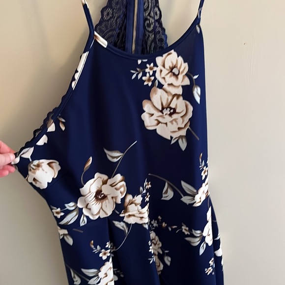 Shein Dress - Picture 2 of 3